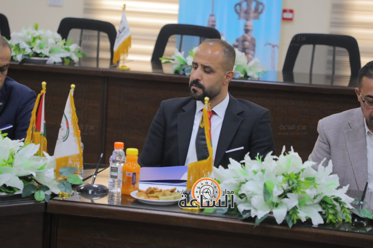 Madar Al-Saa Images 0.467331018319159