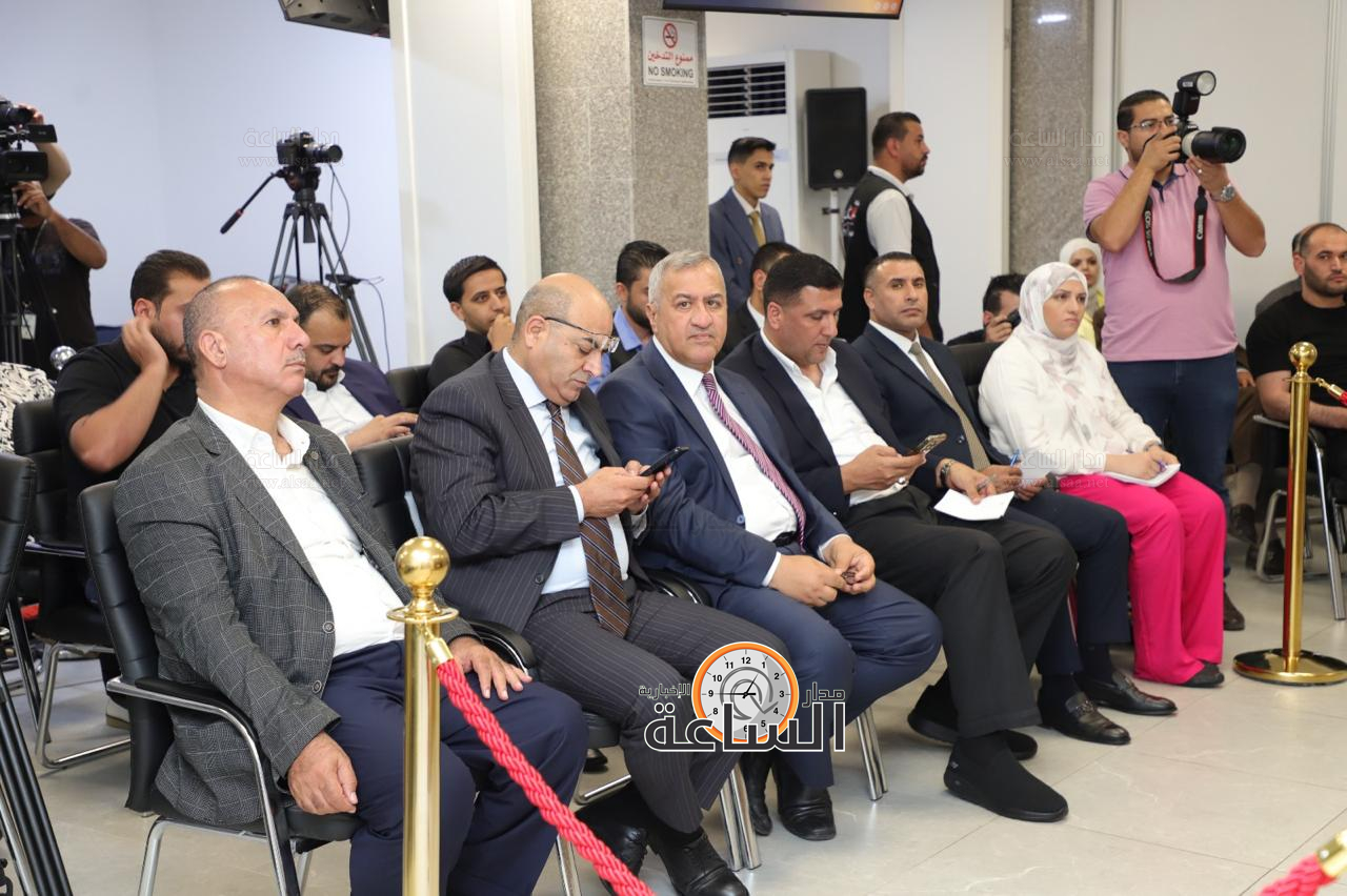 Madar Al-Saa Images 0.8167428358845654