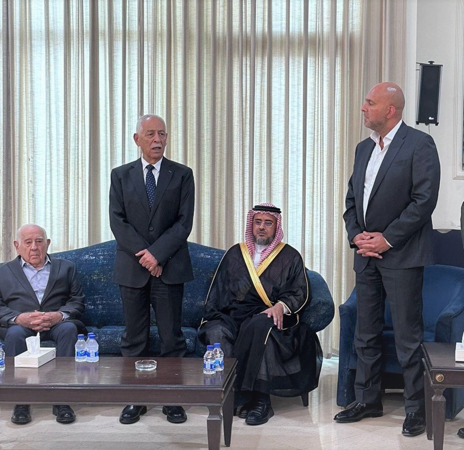 Madar Al-Saa Images 0.0820271866242106