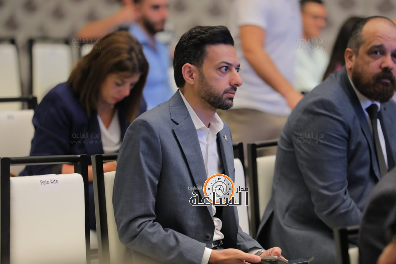 Madar Al-Saa Images 0.15546631066603056