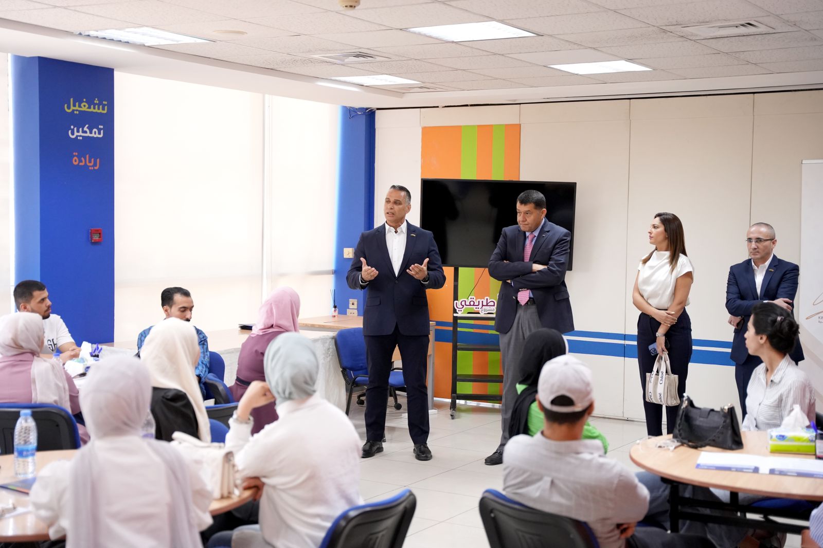 Madar Al-Saa Images 0.2041308232566117