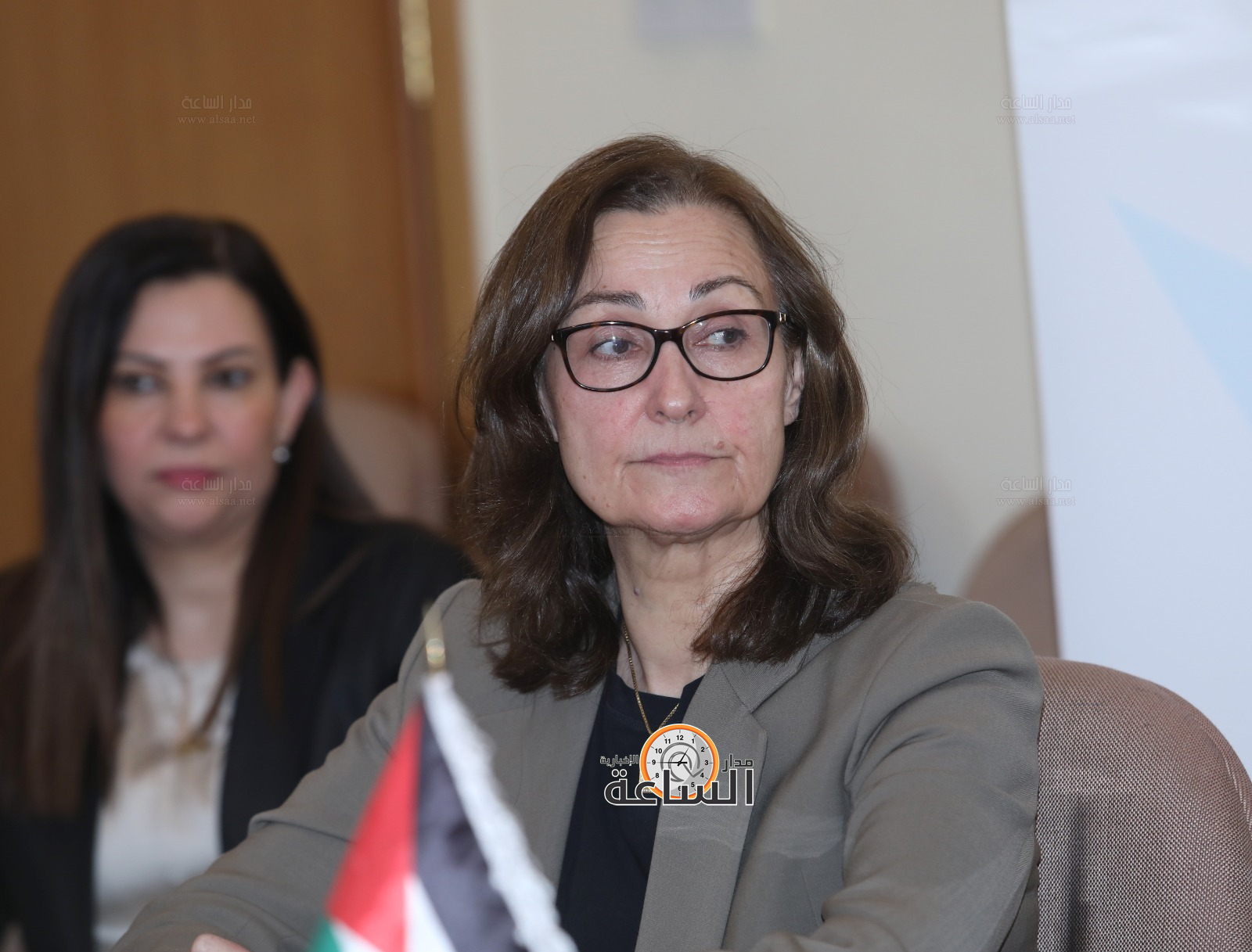 Madar Al-Saa Images 0.6455251038849565