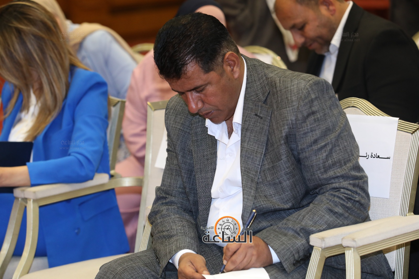 Madar Al-Saa Images 0.7910608891923341