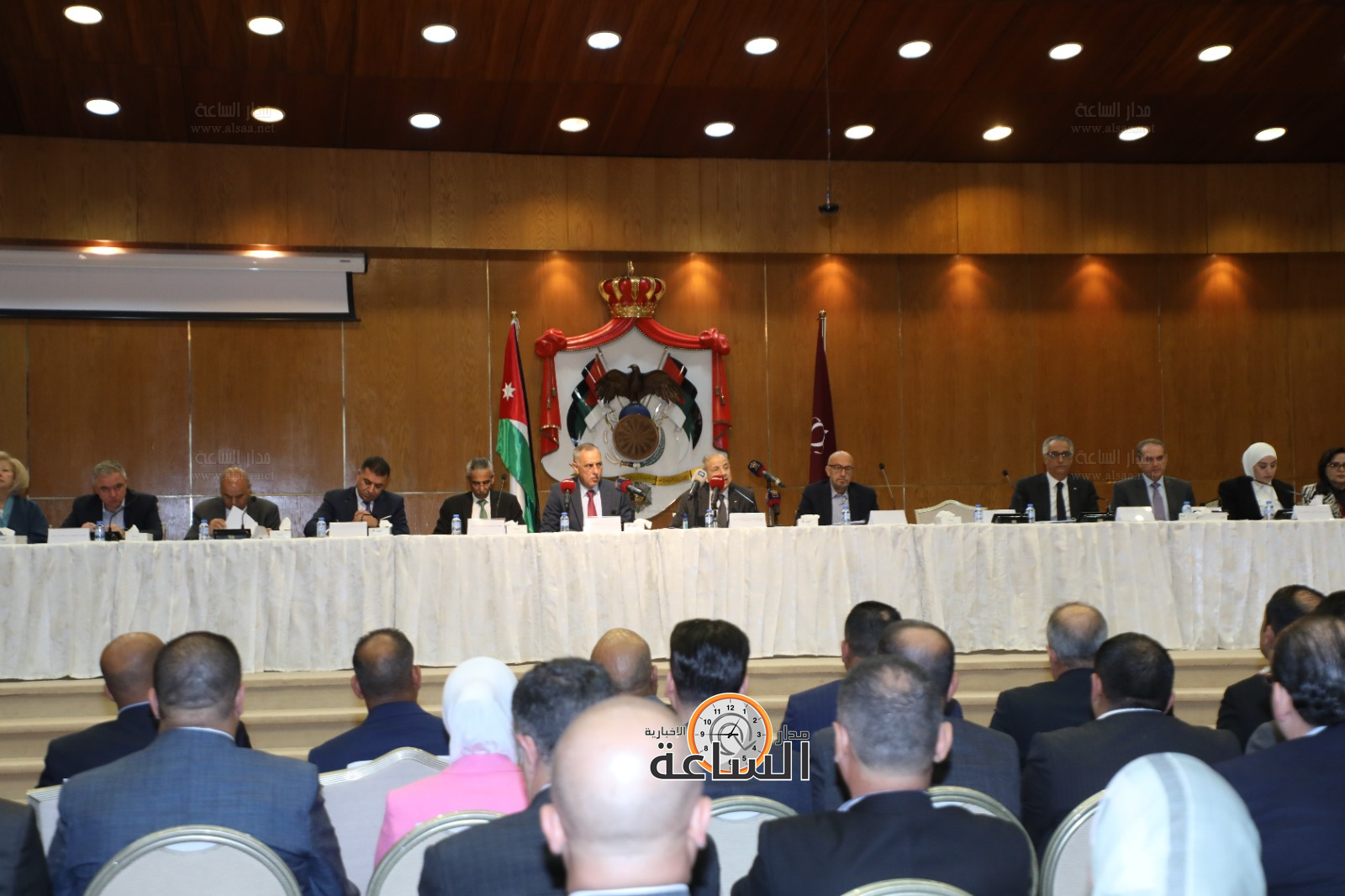 Madar Al-Saa Images 0.5815125147164586