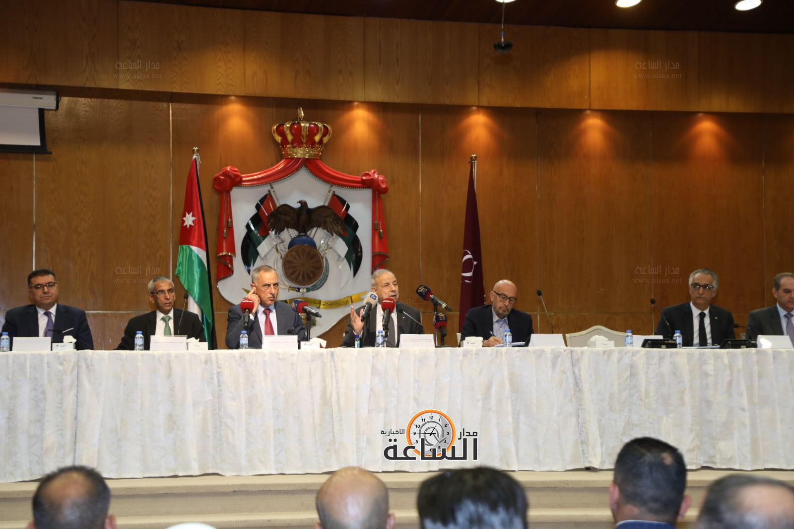 Madar Al-Saa Images 0.37576640083126156