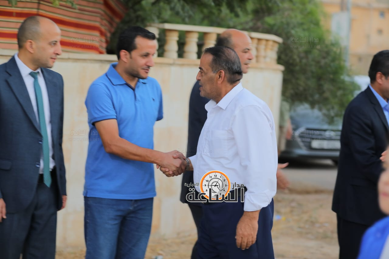 Madar Al-Saa Images 0.4995158683516183