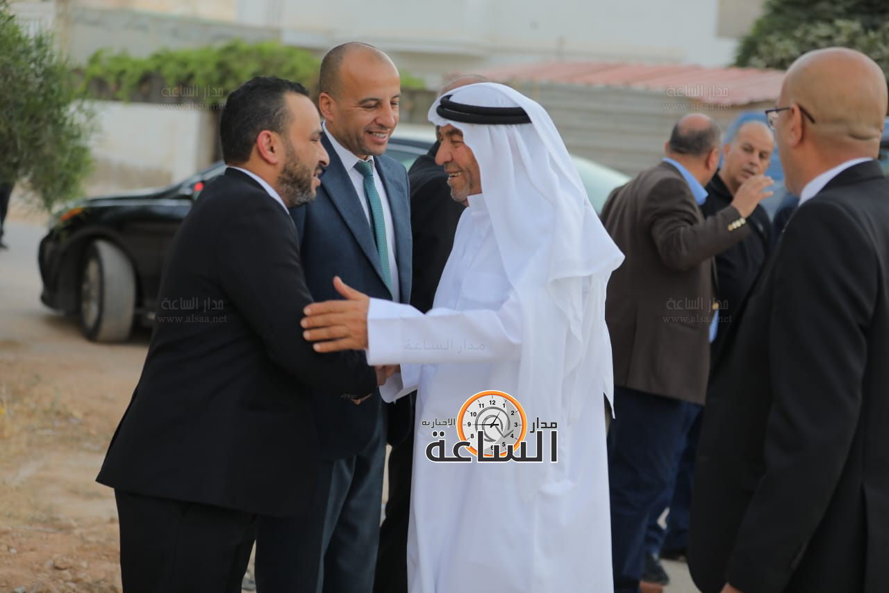 Madar Al-Saa Images 0.7391260610957084