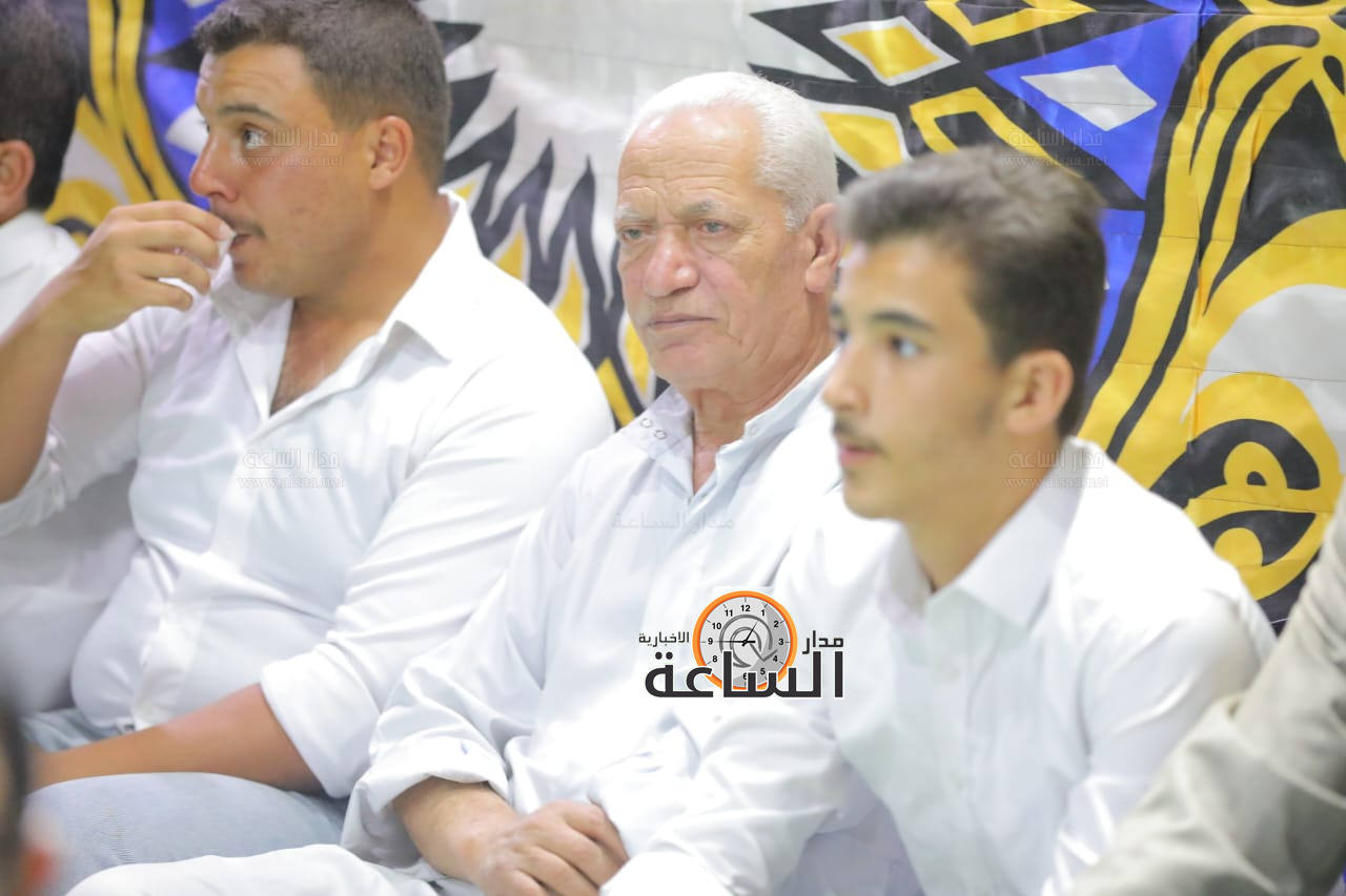 Madar Al-Saa Images 0.491347673012267