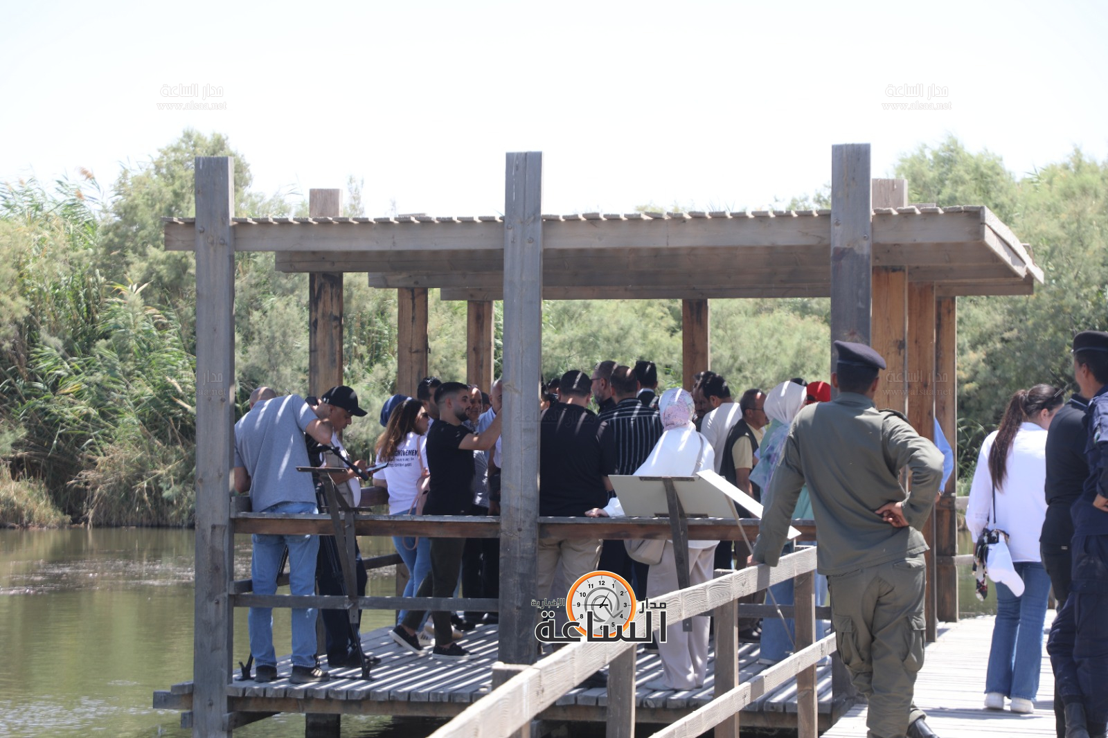 Madar Al-Saa Images 0.9305773829146875