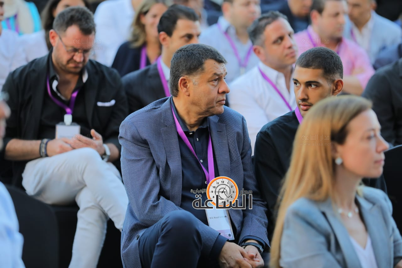 Madar Al-Saa Images 0.968620190222961