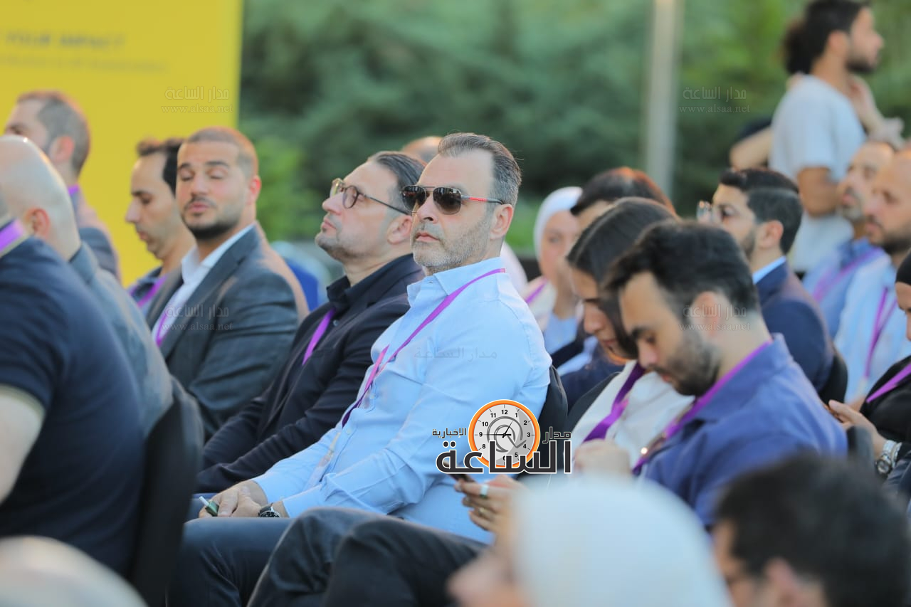 Madar Al-Saa Images 0.3659620575436622