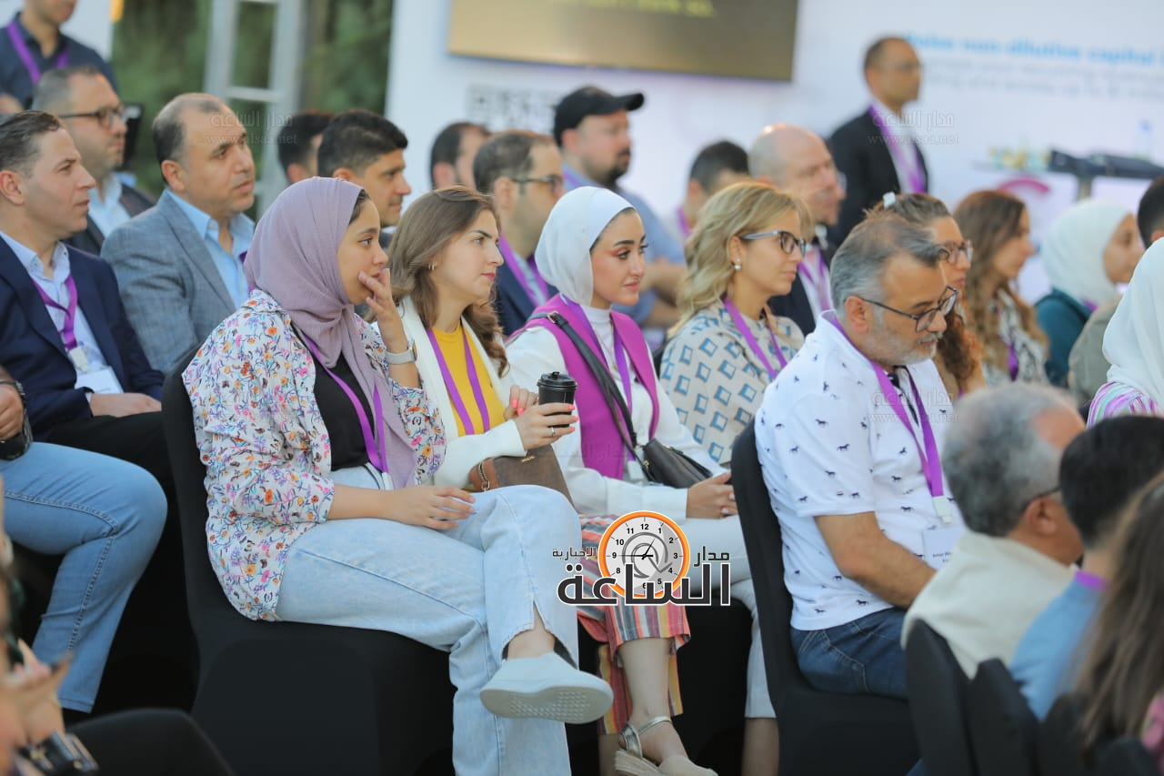 Madar Al-Saa Images 0.796779421617104