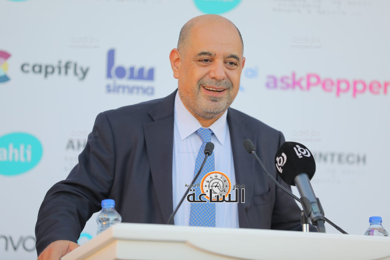 Madar Al-Saa Images 0.039993140051314935