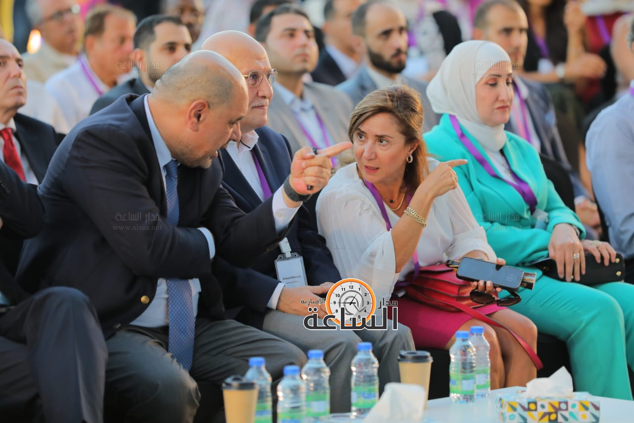 Madar Al-Saa Images 0.746100042100799