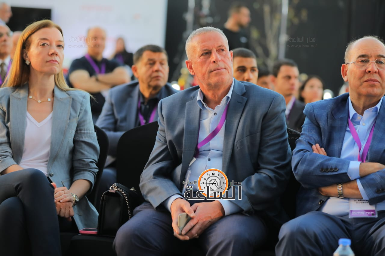 Madar Al-Saa Images 0.9056085087492751