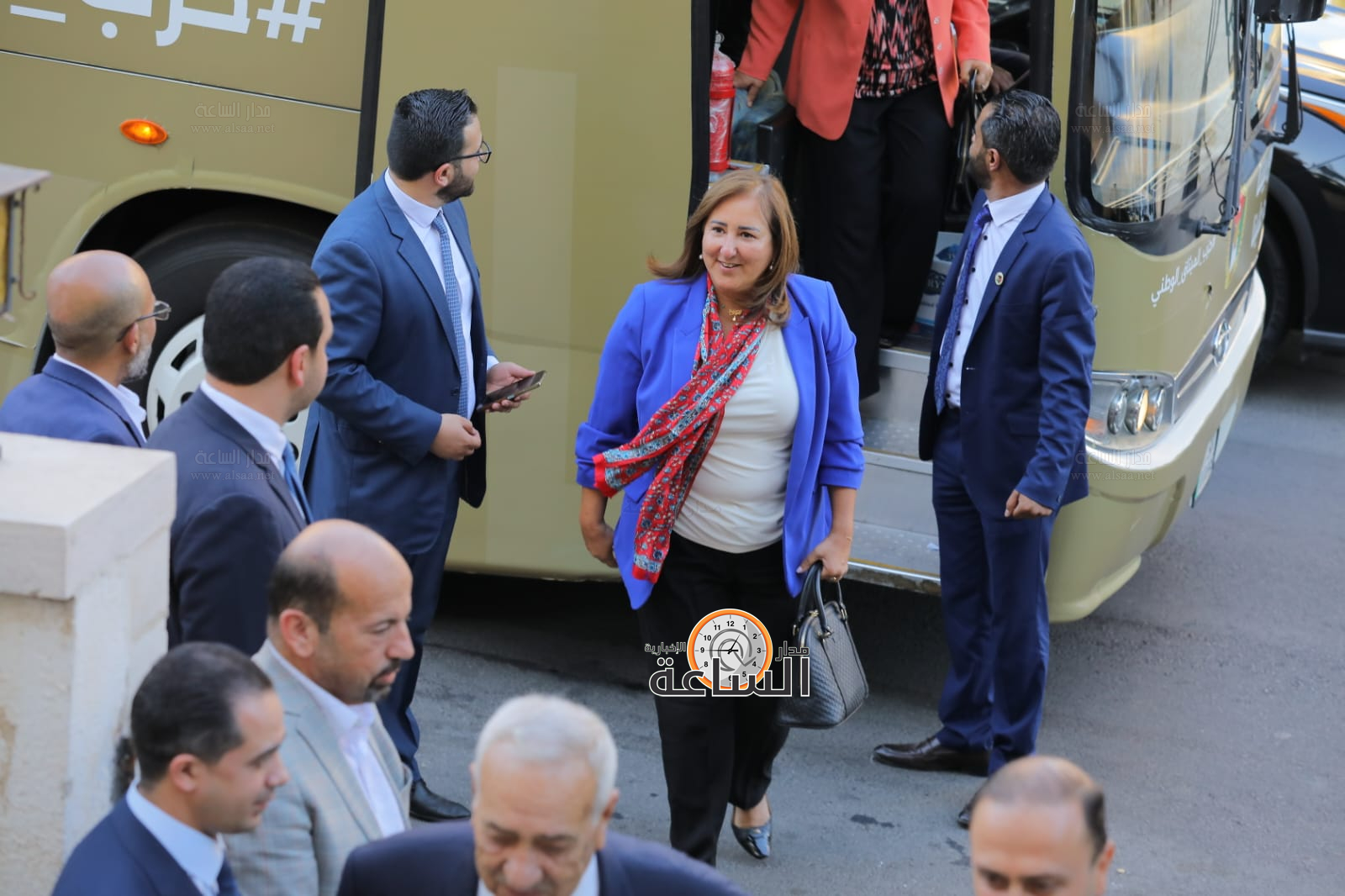 Madar Al-Saa Images 0.8900653106458949