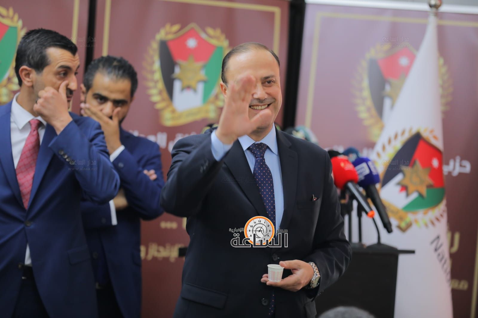 Madar Al-Saa Images 0.3747220806750966