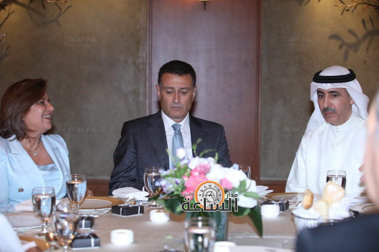 Madar Al-Saa Images 0.49547667483179847