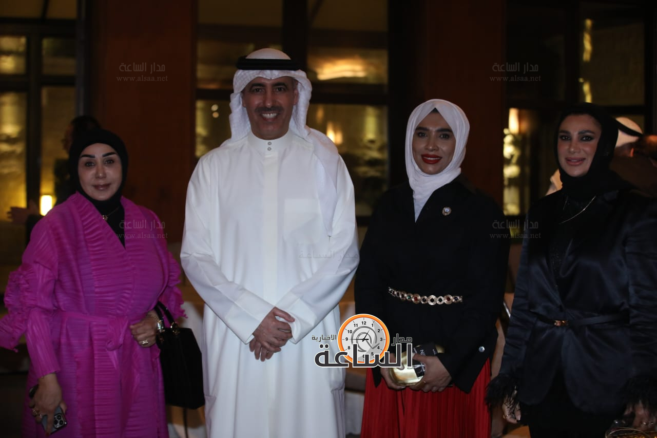 Madar Al-Saa Images 0.1639082737725317