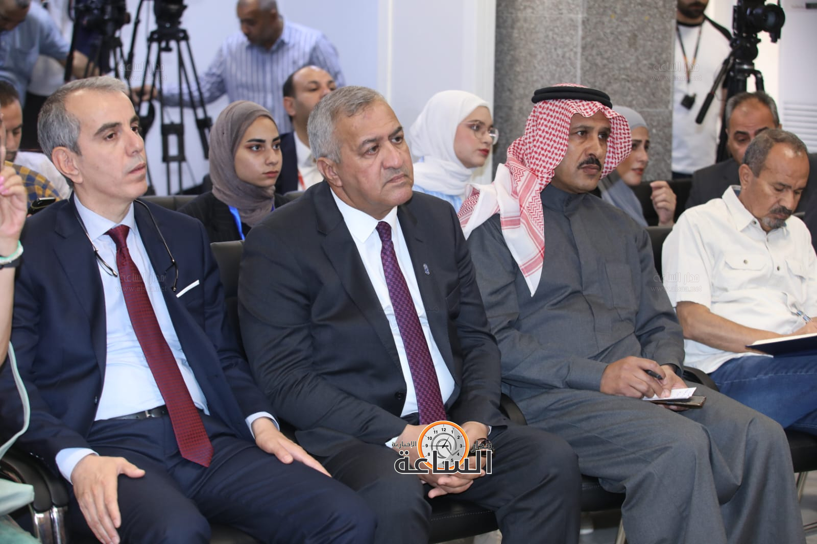 Madar Al-Saa Images 0.6237152297422188