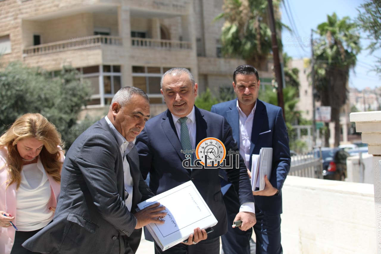 Madar Al-Saa Images 0.07016304412847174