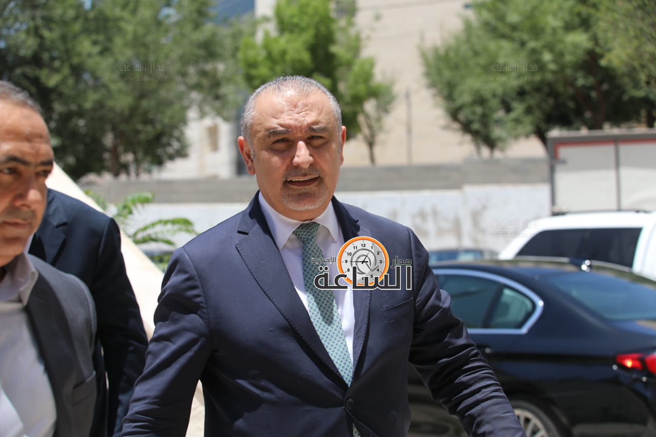 Madar Al-Saa Images 0.14823037009267592