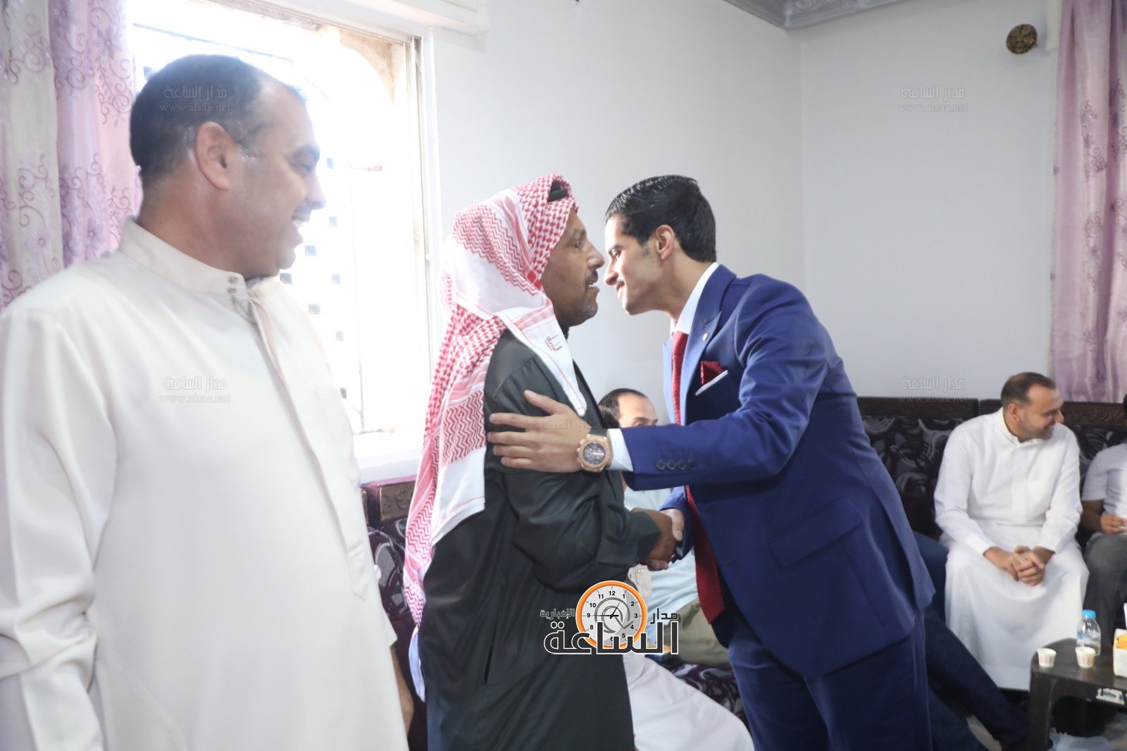 Madar Al-Saa Images 0.17843453303645185