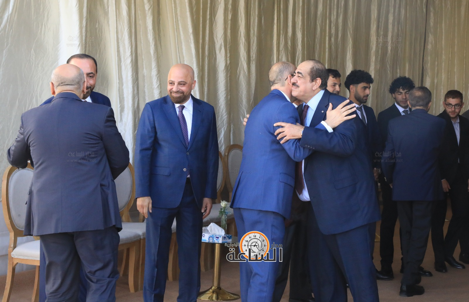 Madar Al-Saa Images 0.5061215215729591