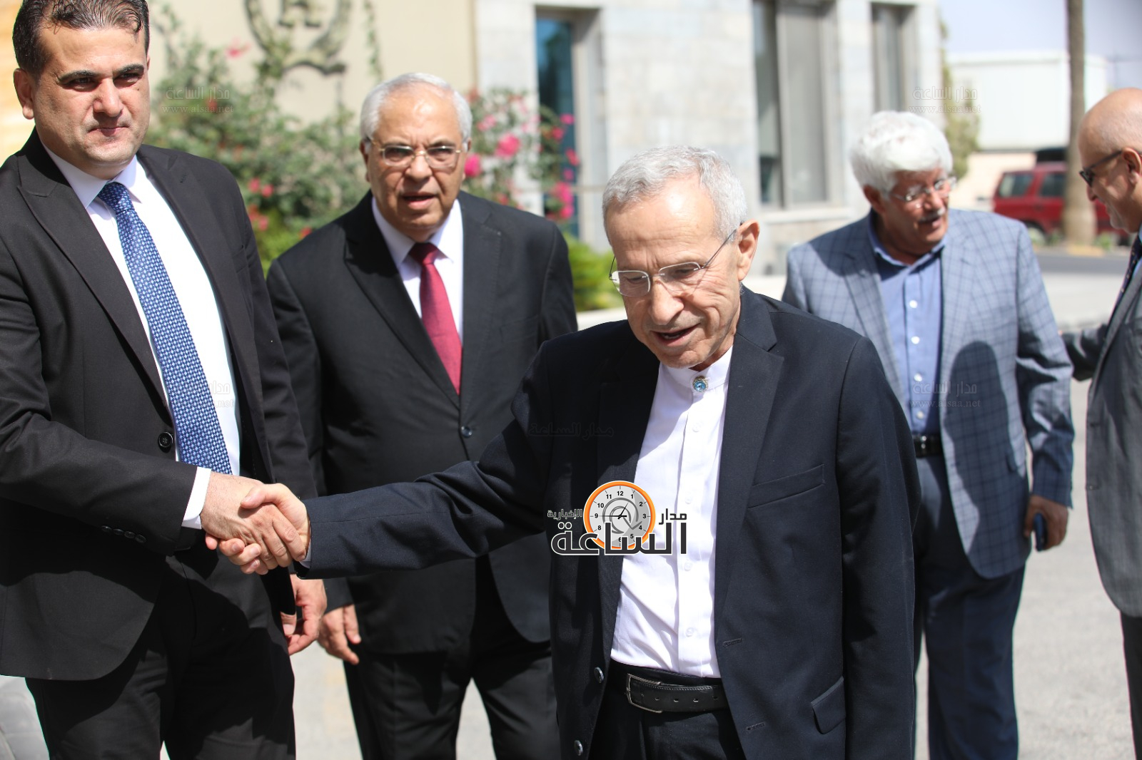 Madar Al-Saa Images 0.48033608411312234