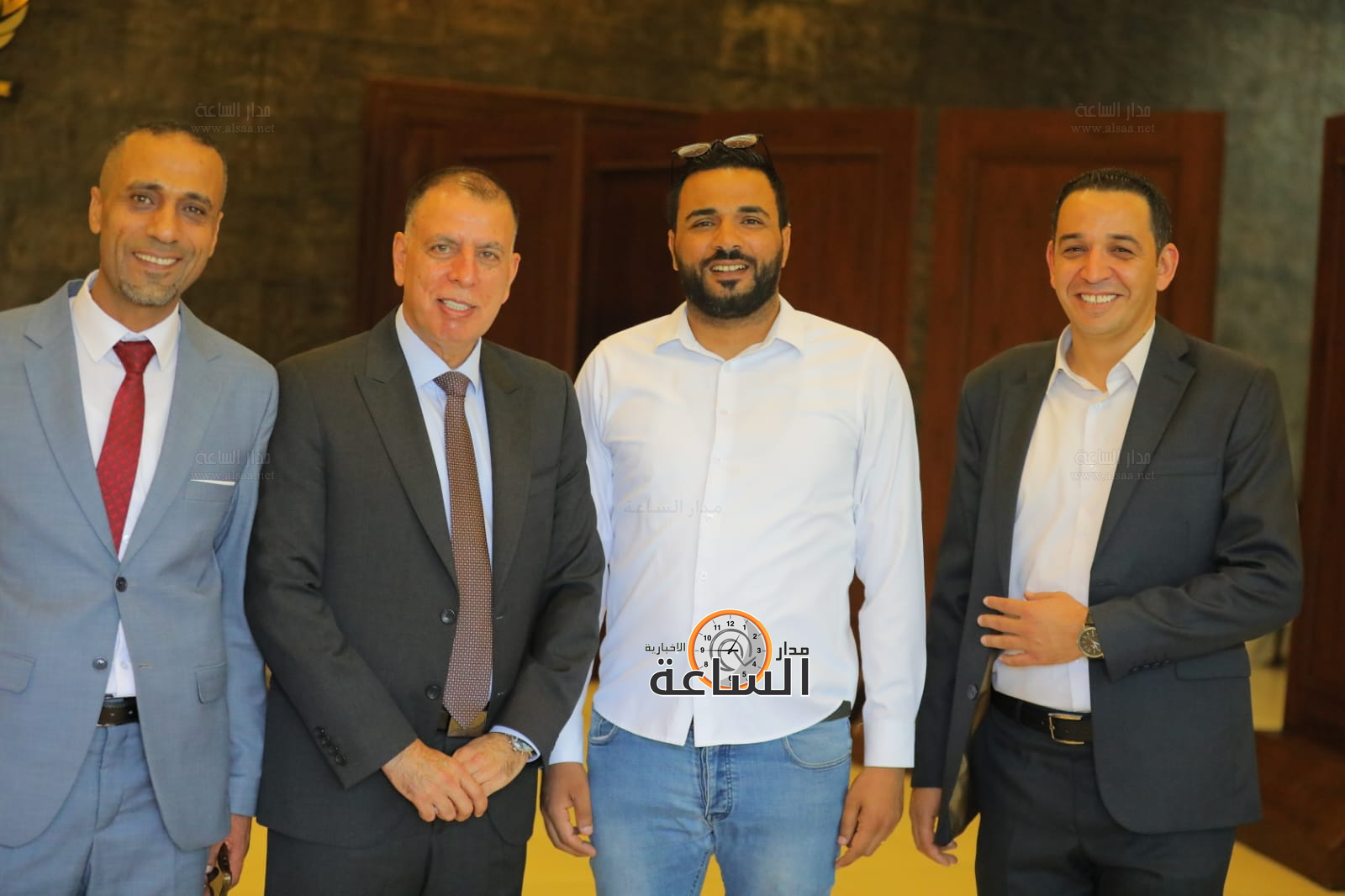 Madar Al-Saa Images 0.2411317132087345