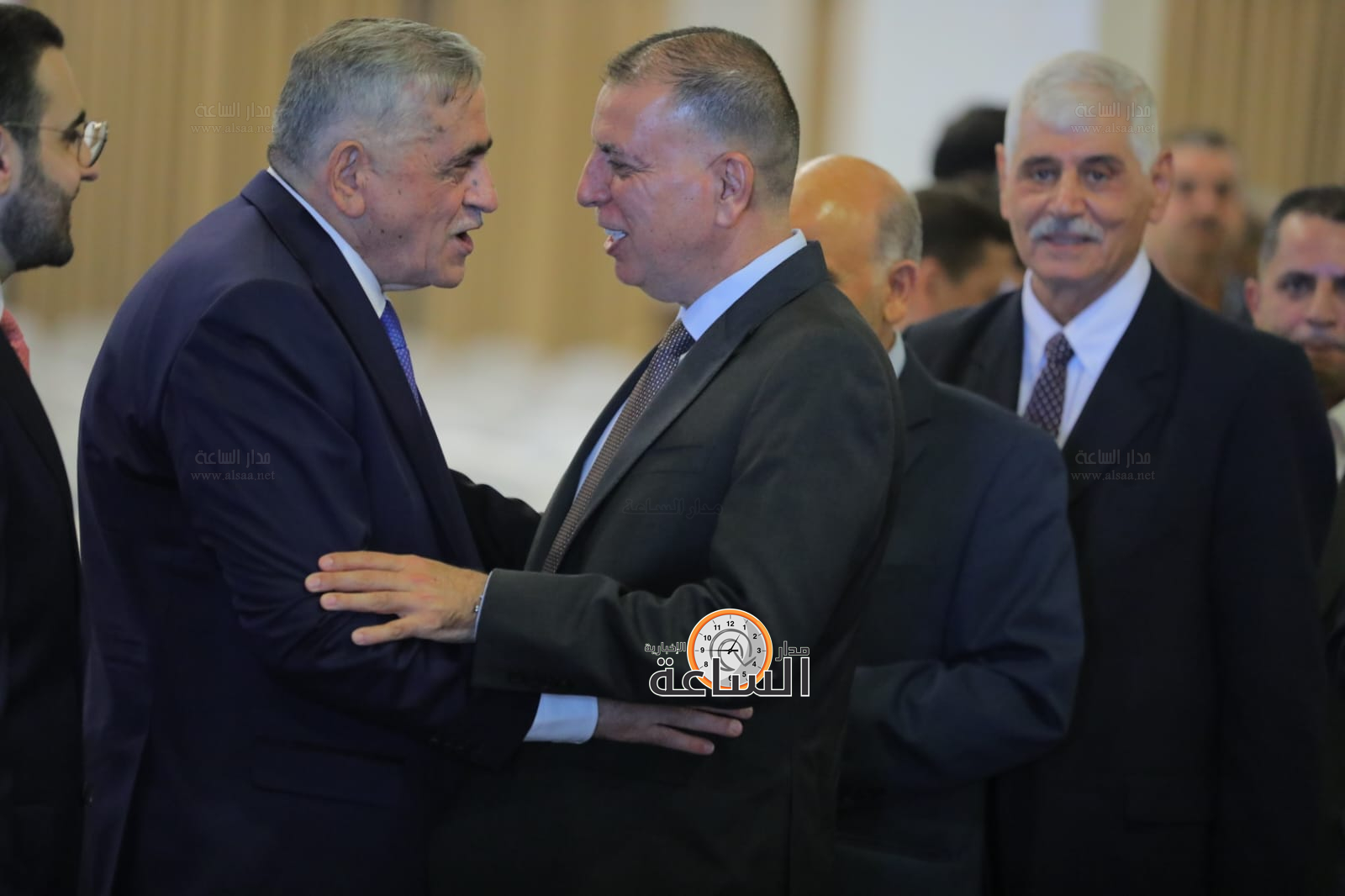 Madar Al-Saa Images 0.08267065645401162