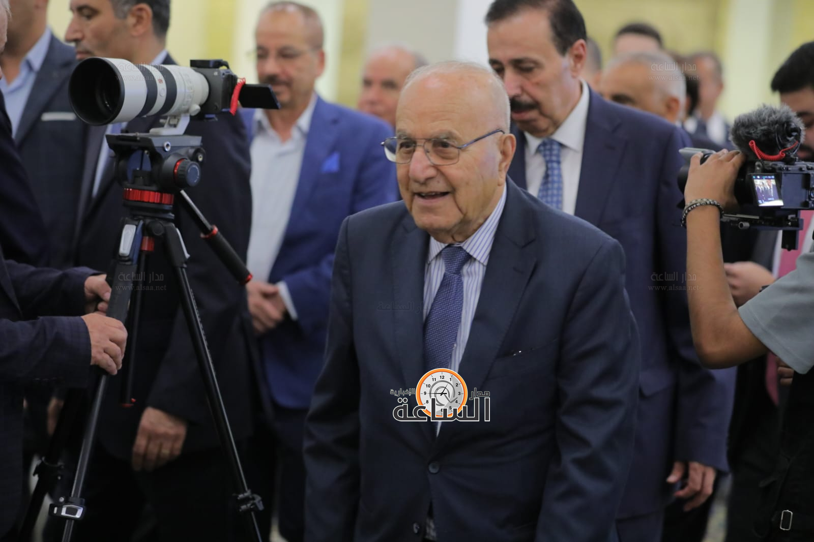 Madar Al-Saa Images 0.3794489203953353