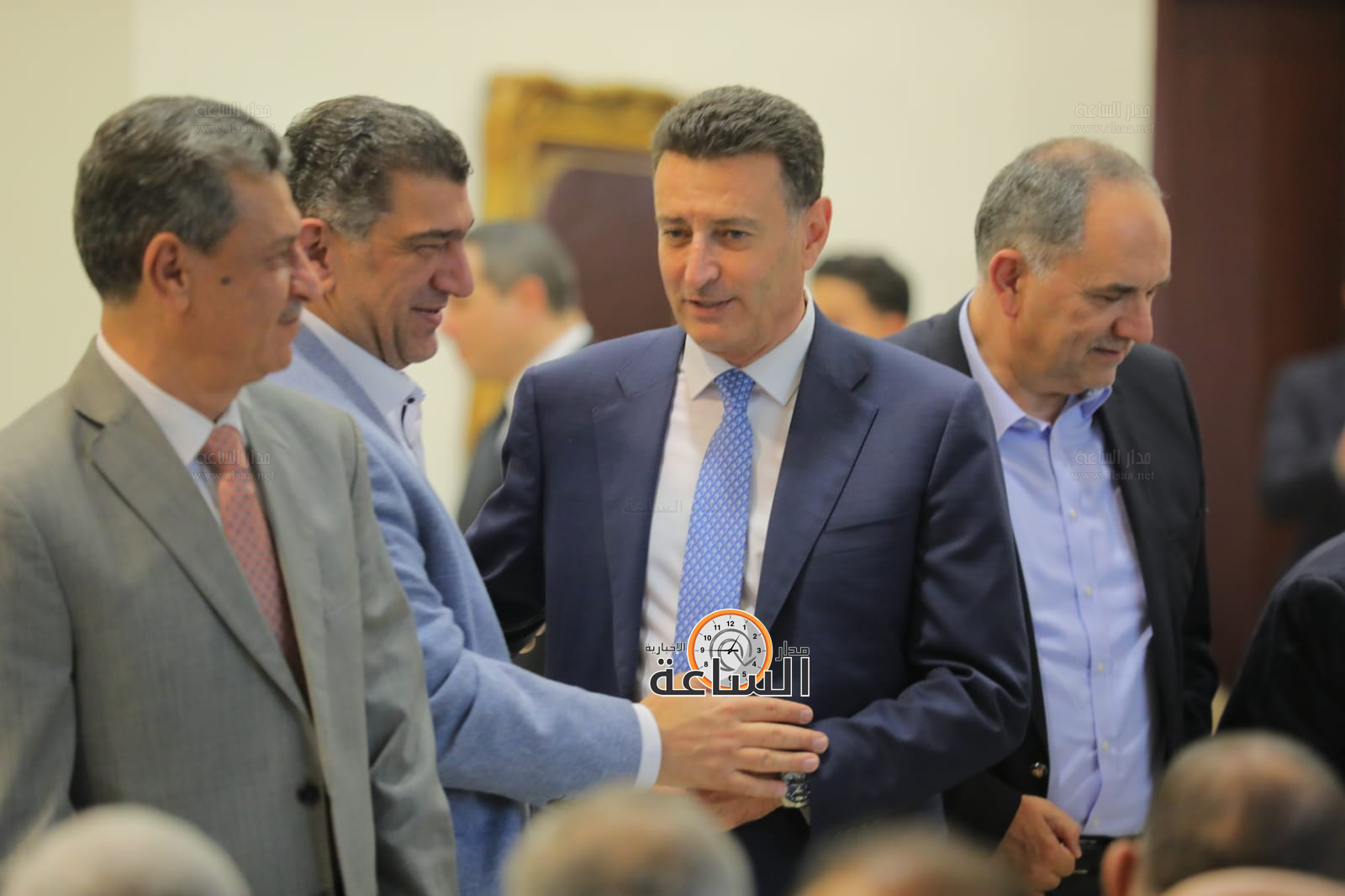 Madar Al-Saa Images 0.4379568471346722