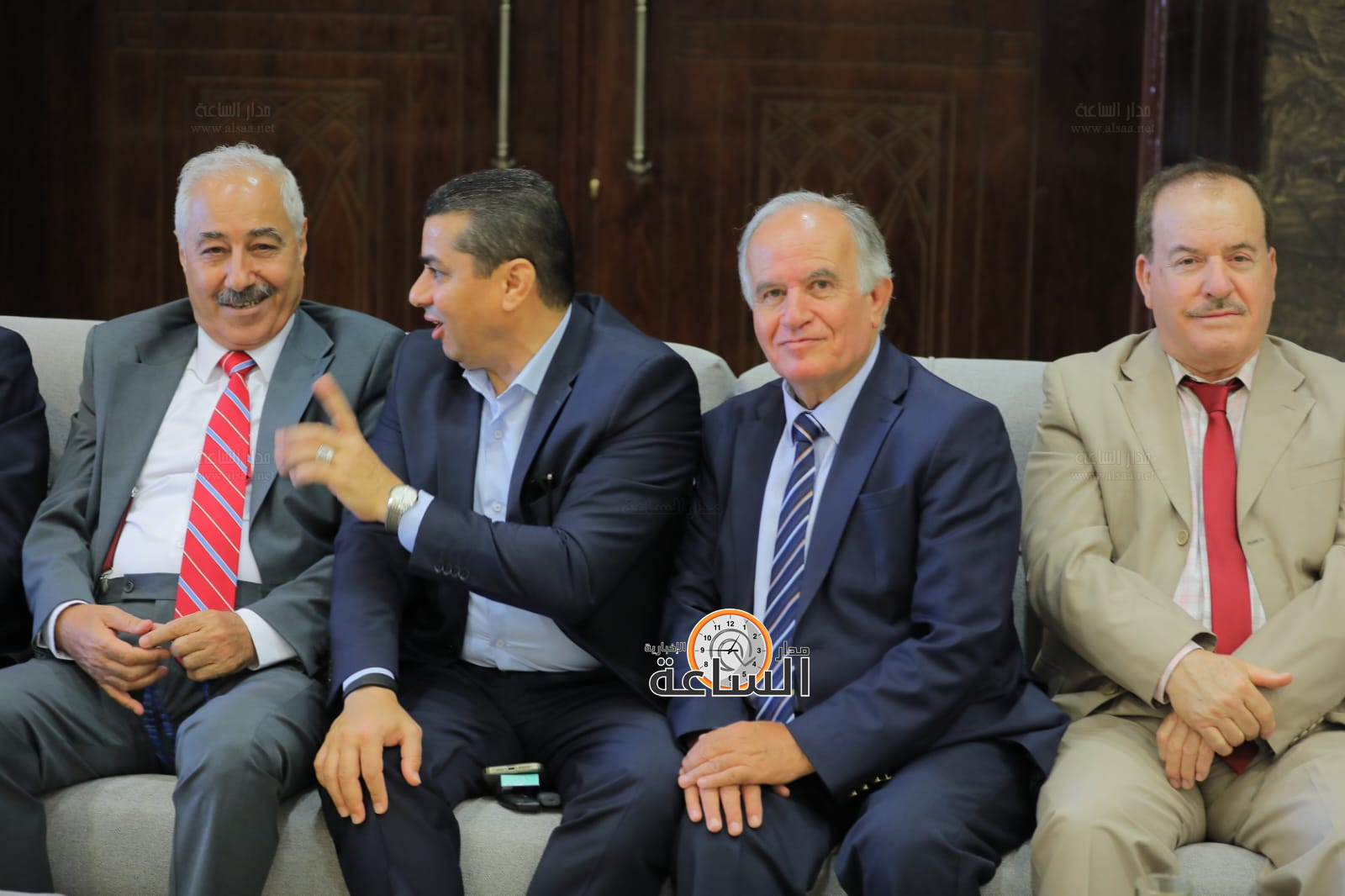 Madar Al-Saa Images 0.6393754503062752