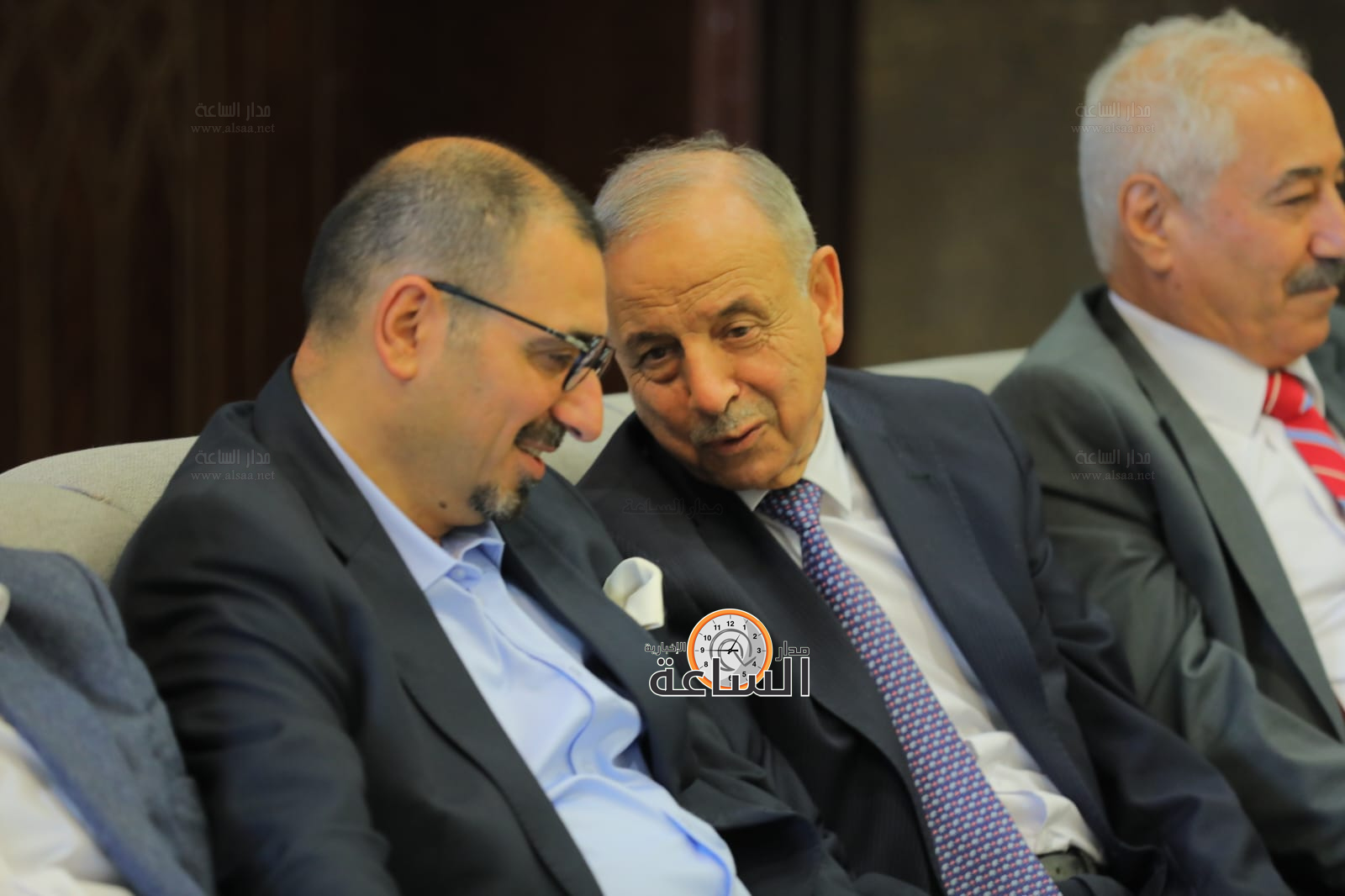 Madar Al-Saa Images 0.5348376960837251