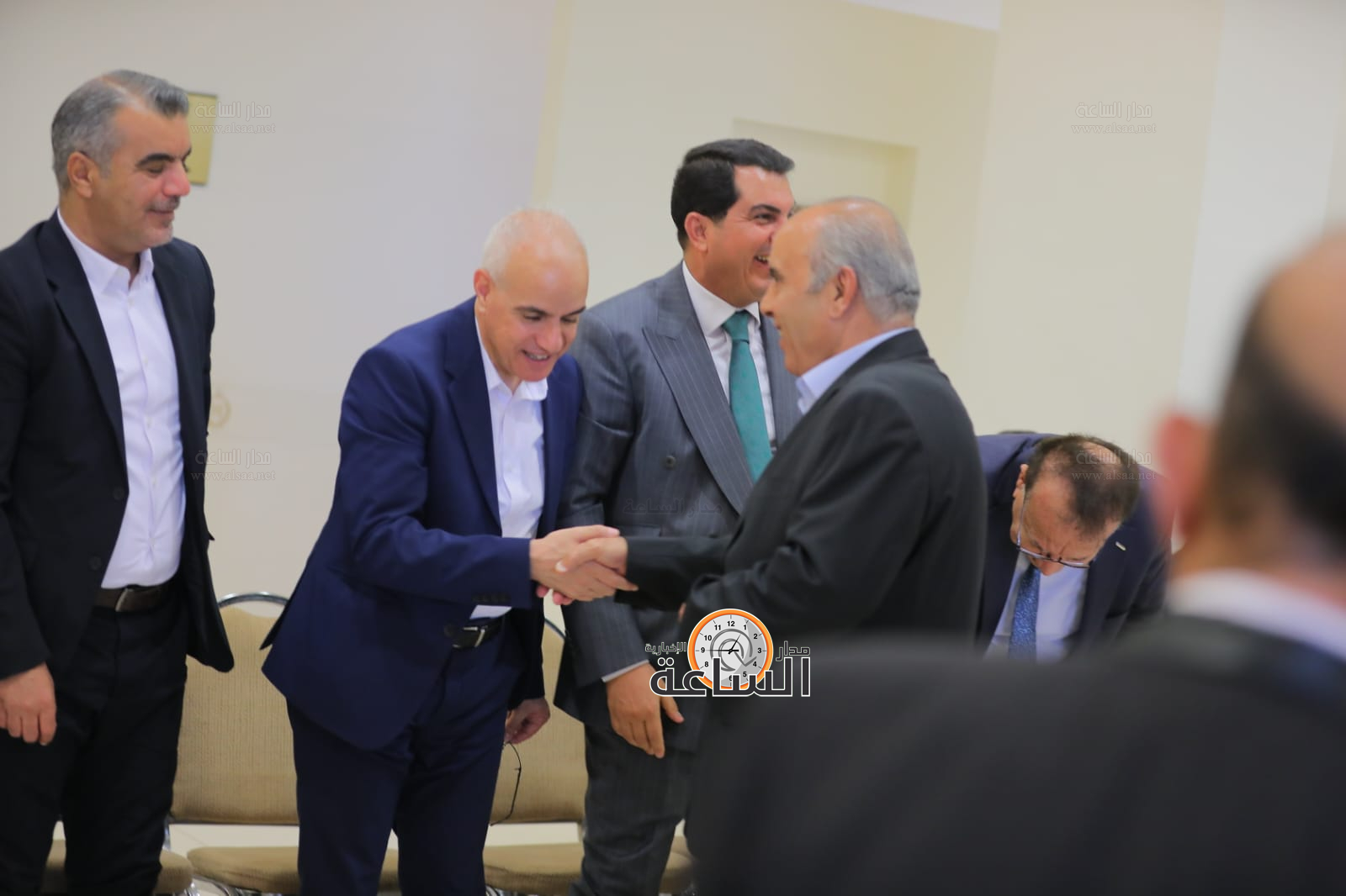 Madar Al-Saa Images 0.0015830761117900938