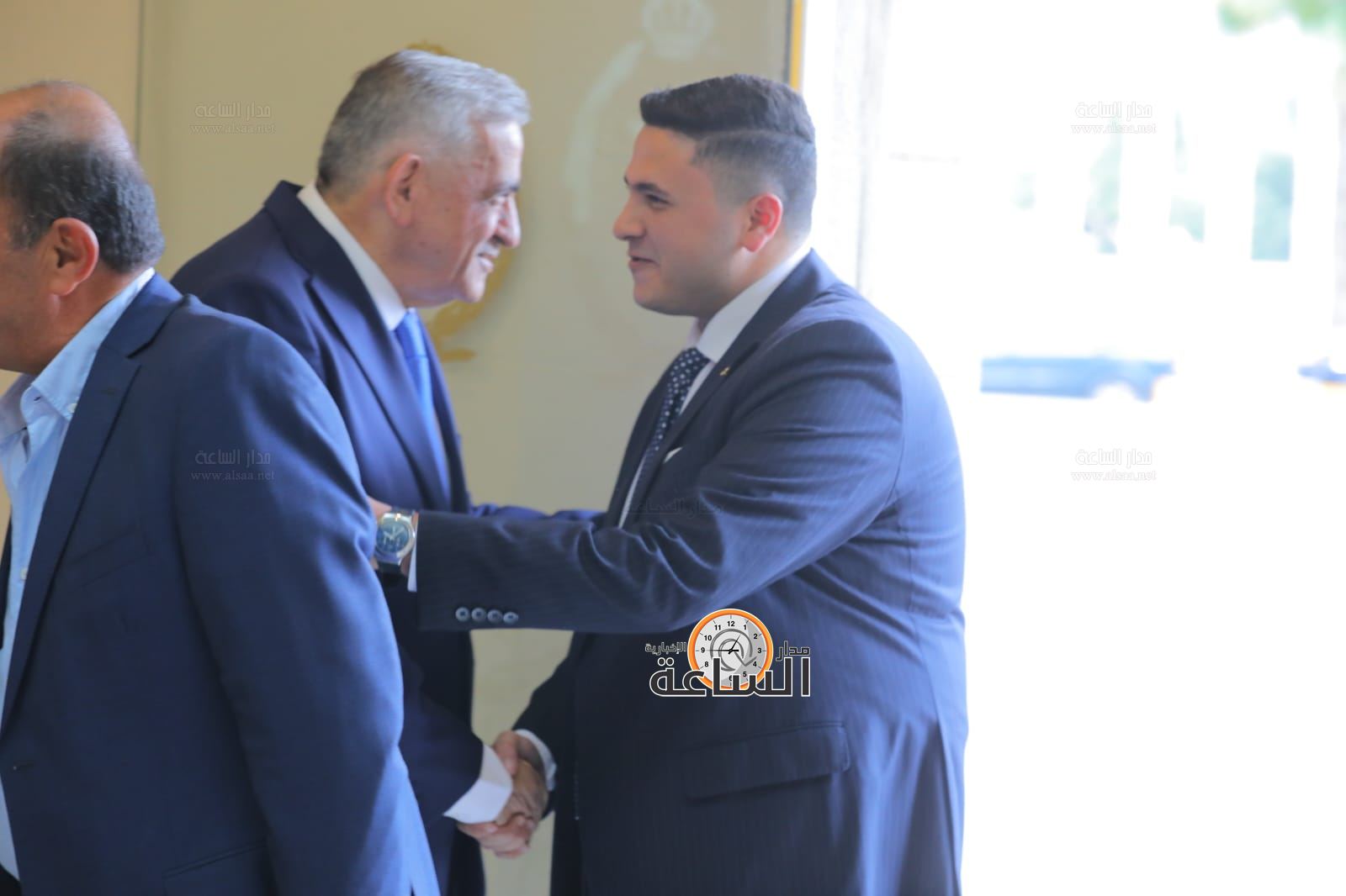 Madar Al-Saa Images 0.9791572778795863