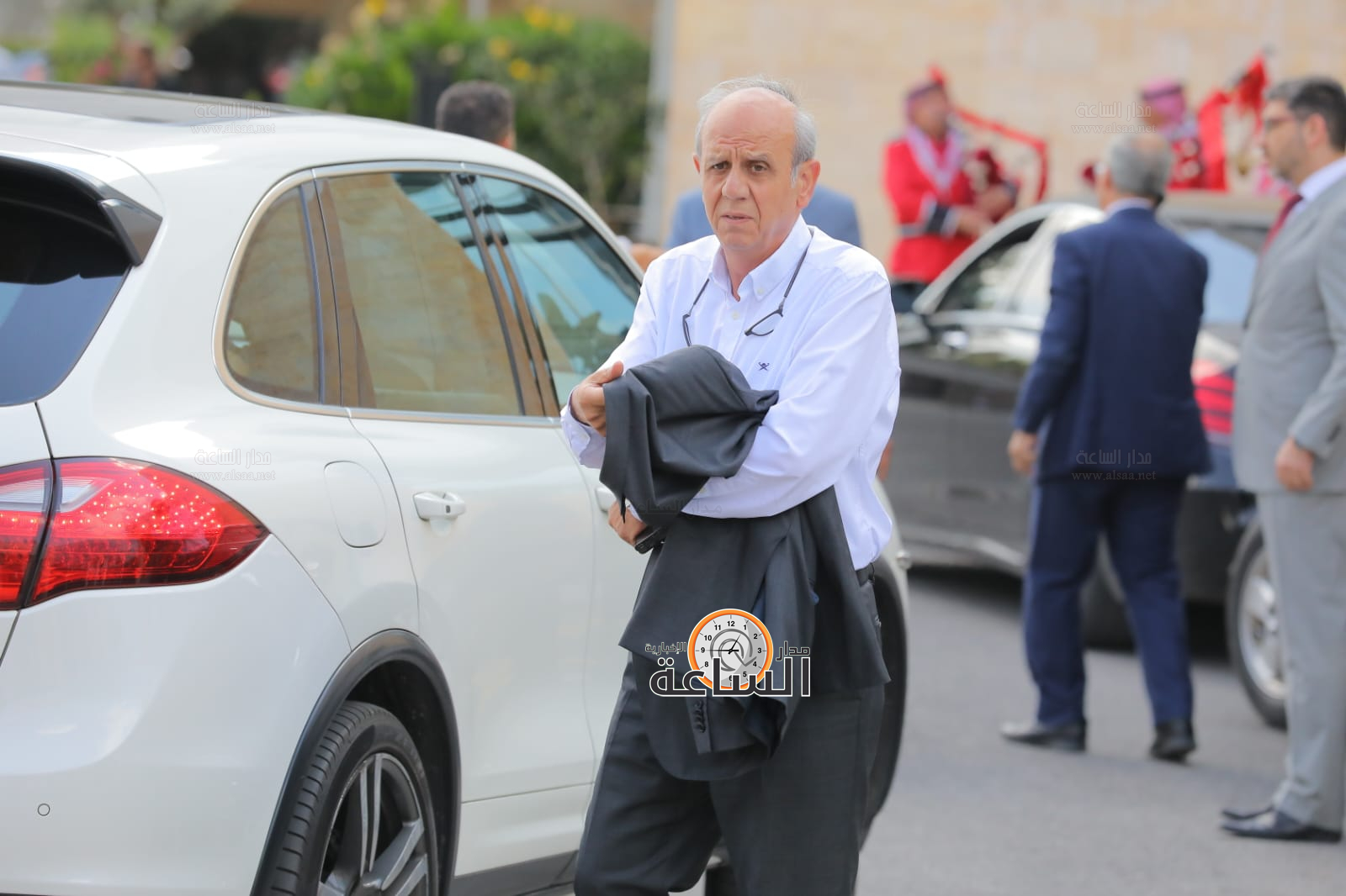 Madar Al-Saa Images 0.9558080428300366