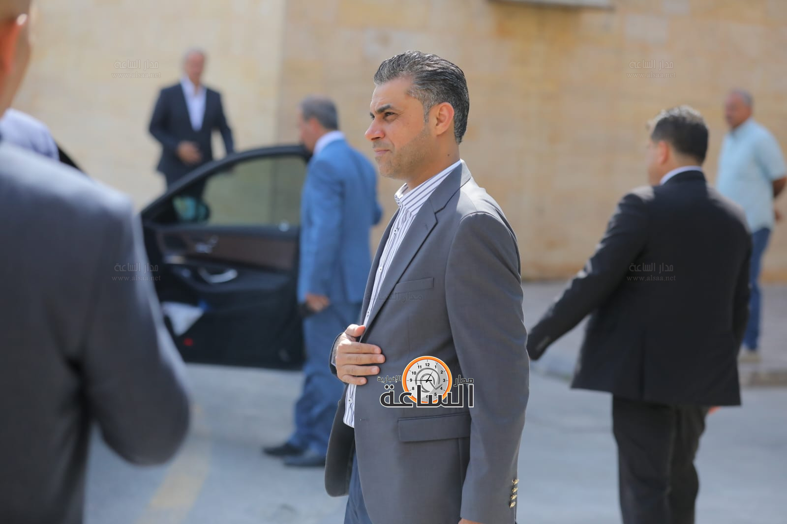 Madar Al-Saa Images 0.06216490650153017