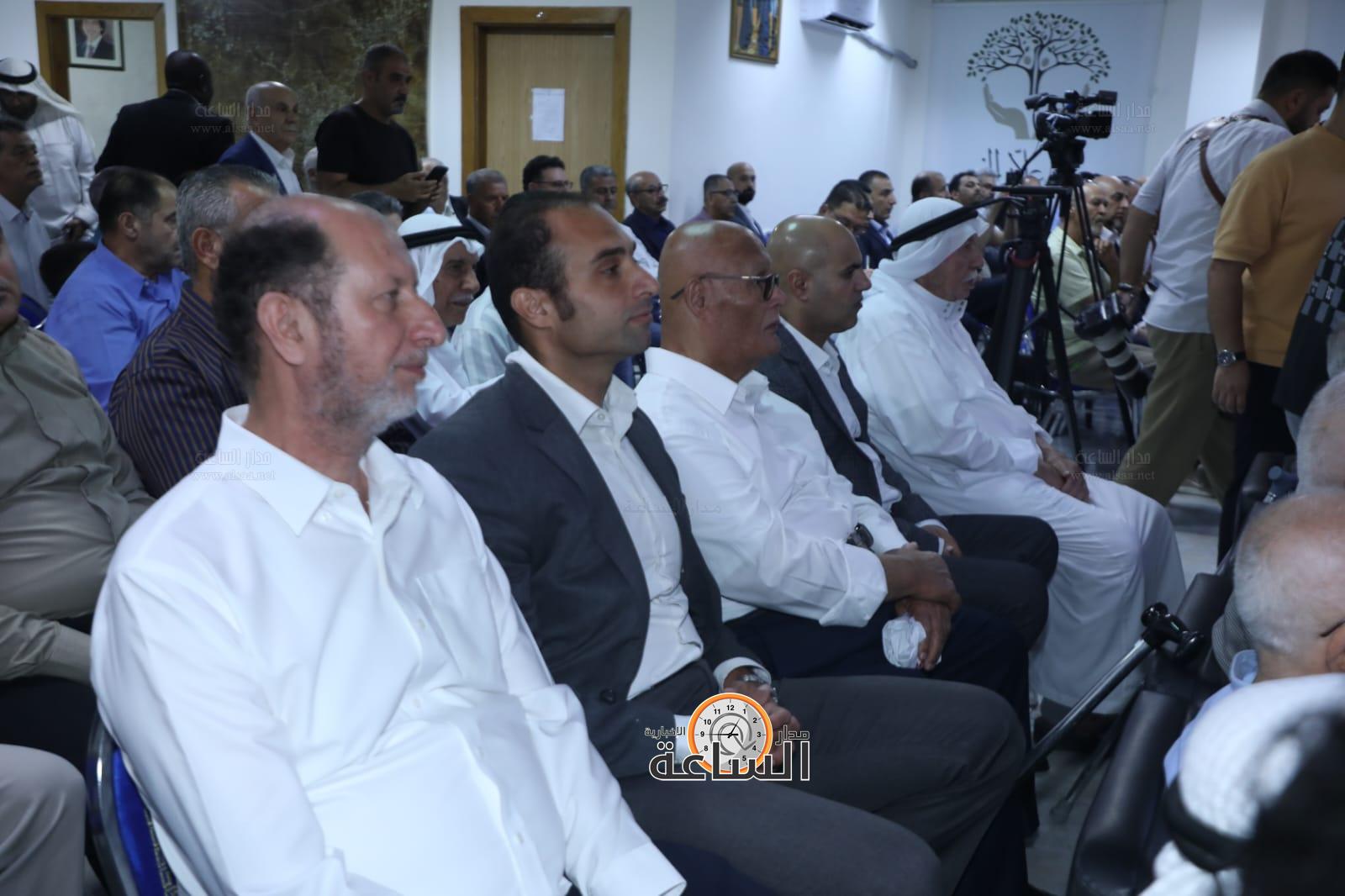 Madar Al-Saa Images 0.9224530836990372