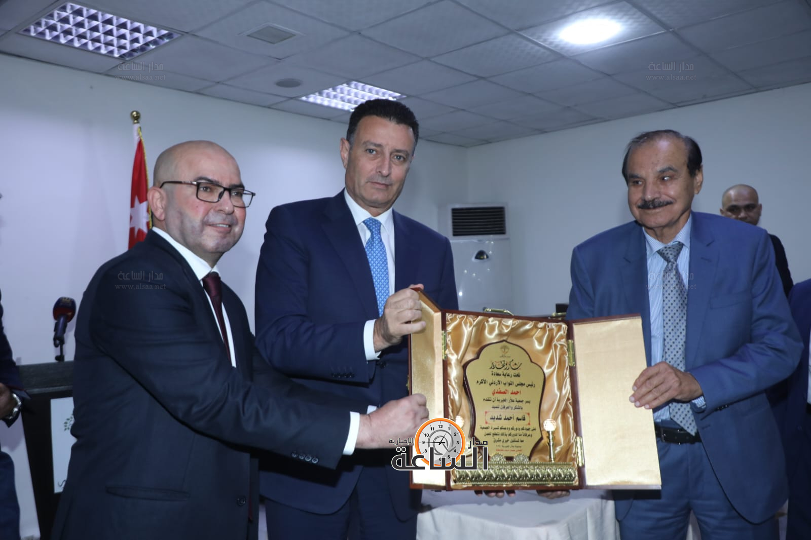 Madar Al-Saa Images 0.6922687274513615