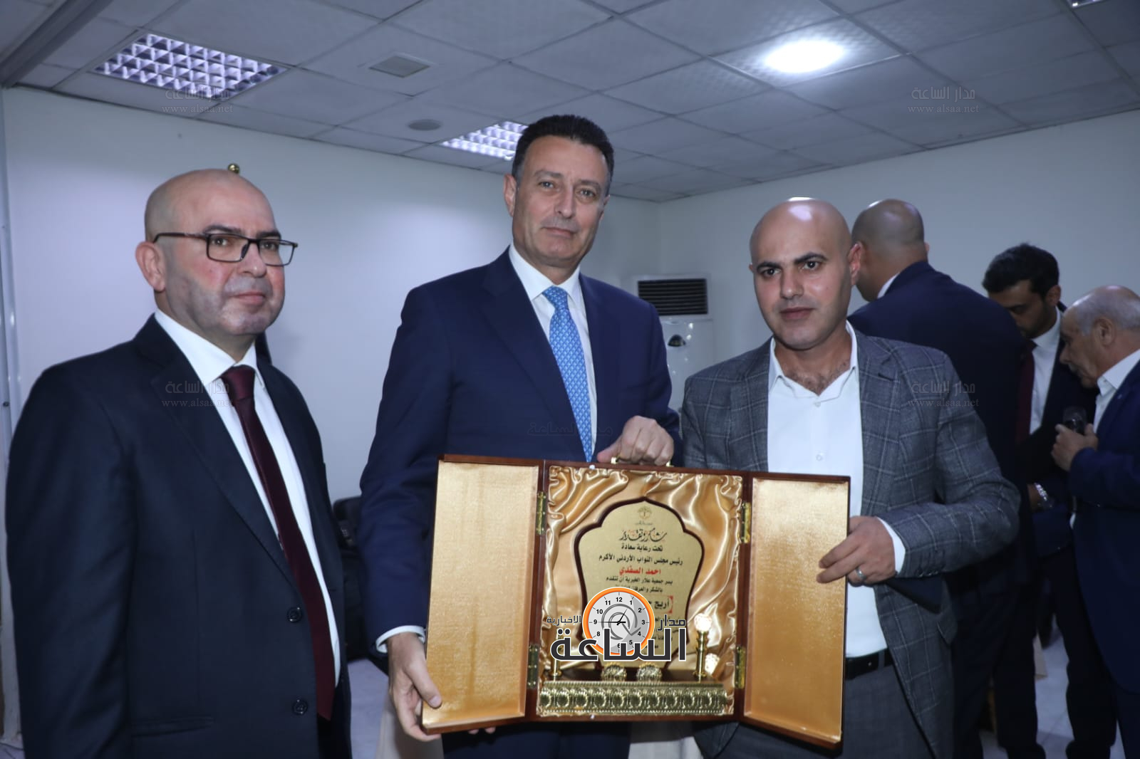 Madar Al-Saa Images 0.20528846237302