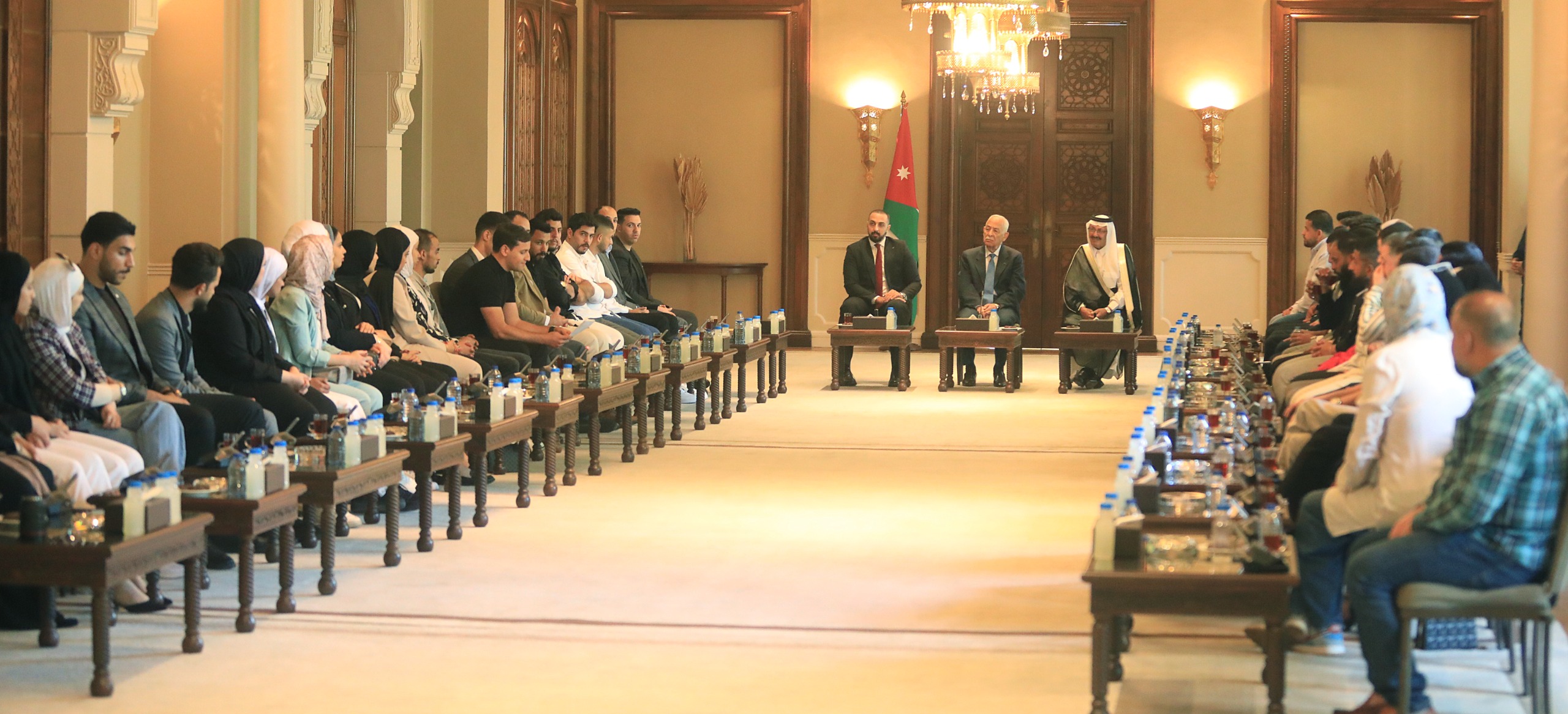 Madar Al-Saa Images 0.8558505698632597