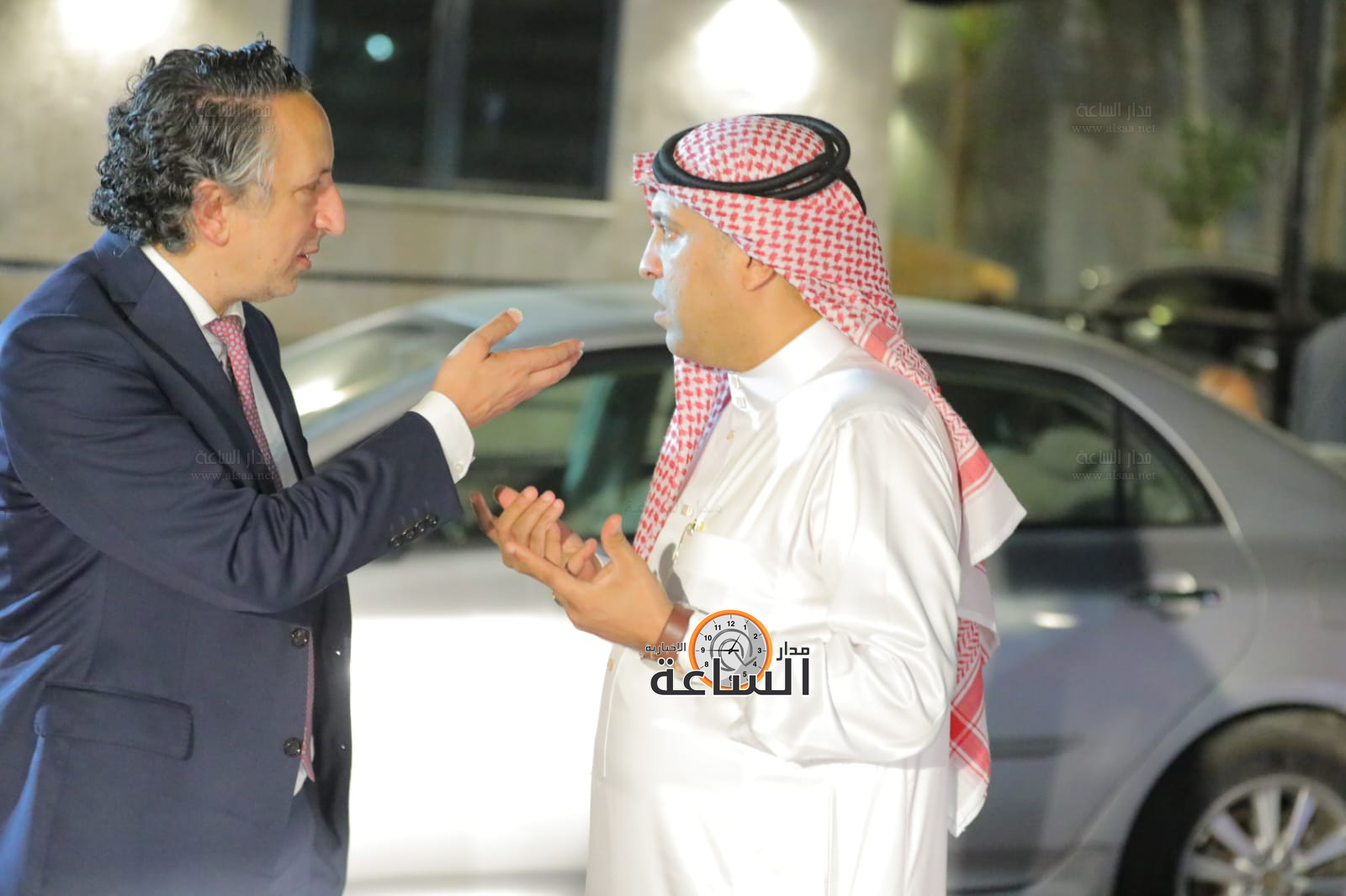 Madar Al-Saa Images 0.7865687102725489