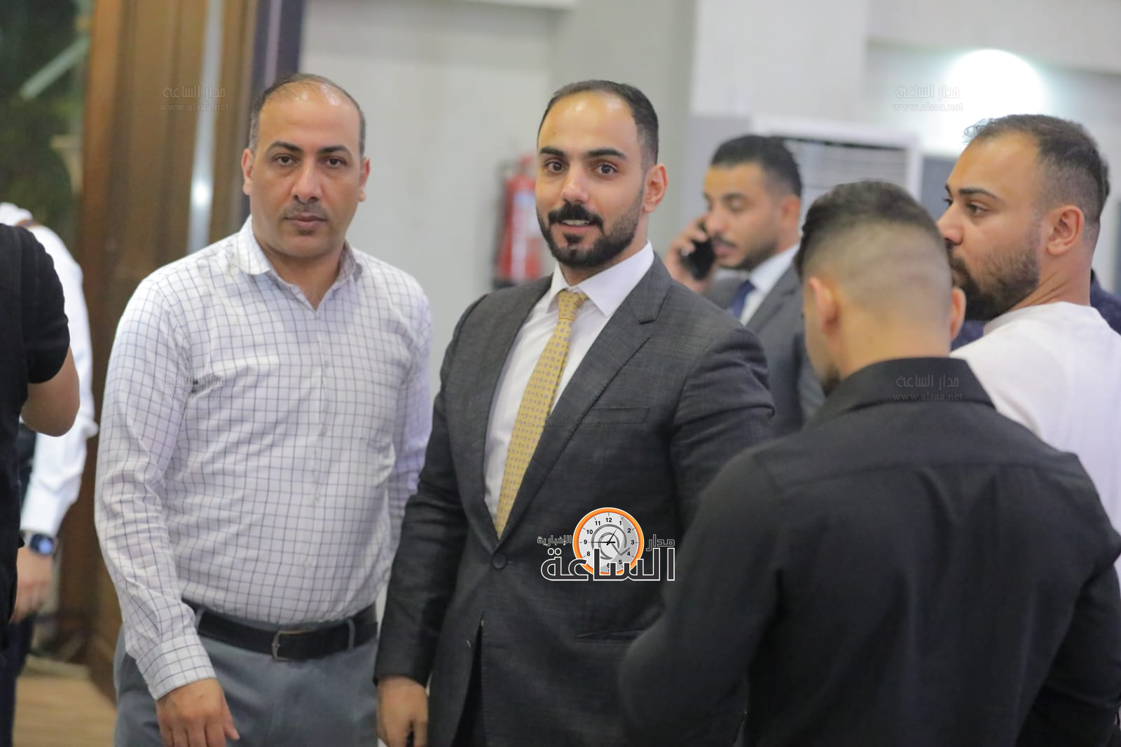 Madar Al-Saa Images 0.8912602745650131