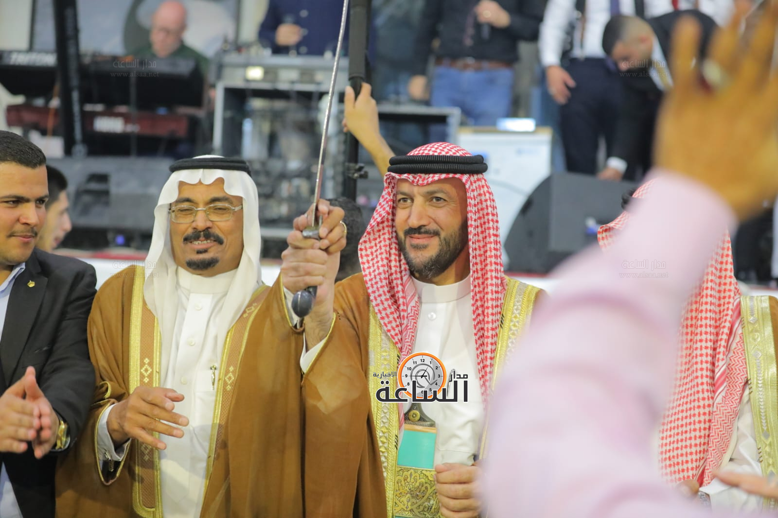 Madar Al-Saa Images 0.3814545714237936