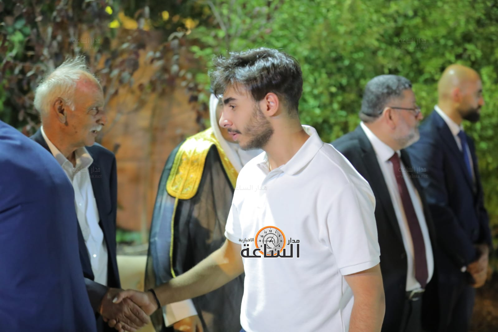 Madar Al-Saa Images 0.757676510574572