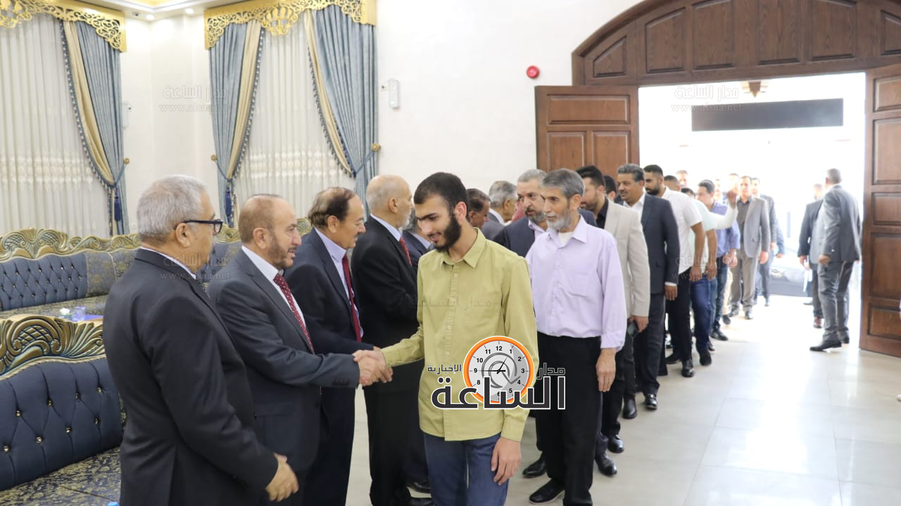 Madar Al-Saa Images 0.4817509901543622