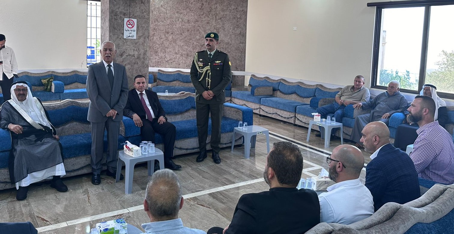 Madar Al-Saa Images 0.992377797578105