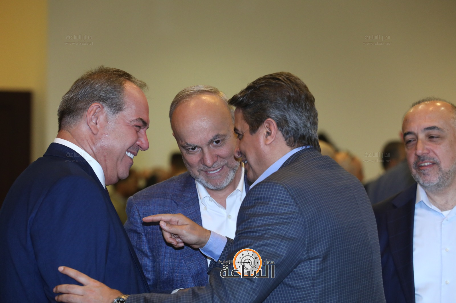 Madar Al-Saa Images 0.7179740807277635